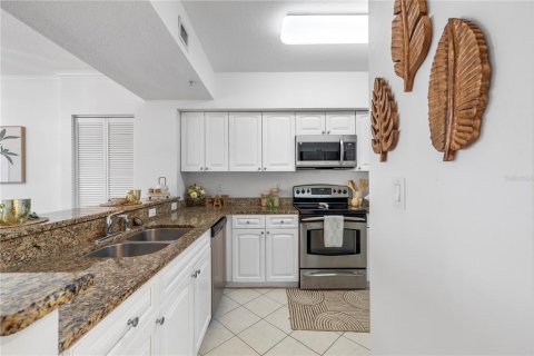 Copropriété à vendre à New Port Richey, Floride: 2 chambres, 119.19 m2 № 2094292 - photo 24
