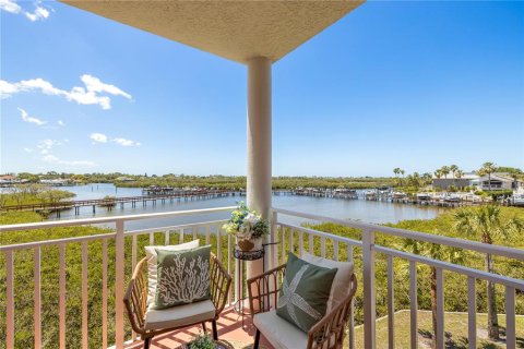 Copropriété à vendre à New Port Richey, Floride: 2 chambres, 119.19 m2 № 2094292 - photo 20