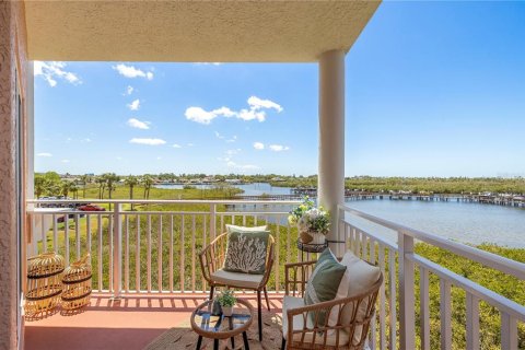 Copropriété à vendre à New Port Richey, Floride: 2 chambres, 119.19 m2 № 2094292 - photo 19