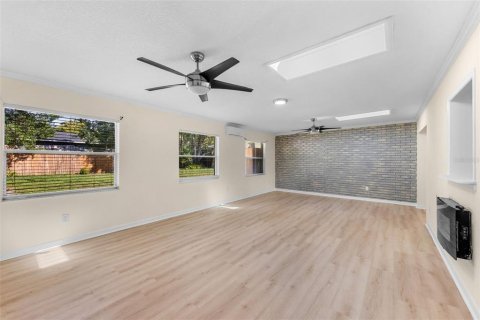Villa ou maison à vendre à DeBary, Floride: 3 chambres, 146.97 m2 № 1876425 - photo 5