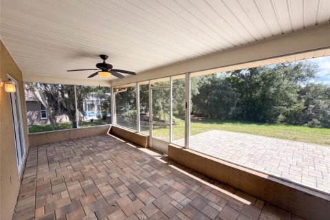 House in Spring Hill, Florida 3 bedrooms, 169.27 sq.m. № 2305182 - photo 4