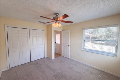 House in Spring Hill, Florida 3 bedrooms, 169.27 sq.m. № 2305182 - photo 27