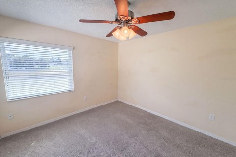 House in Spring Hill, Florida 3 bedrooms, 169.27 sq.m. № 2305182 - photo 26