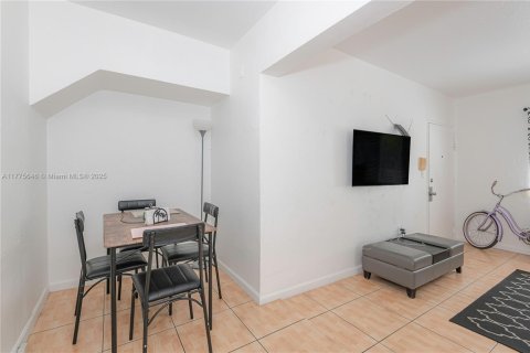 Купить кондоминиум в Майами-Бич, Флорида 1 спальня, 53.7м2, № 1958530 - фото 13