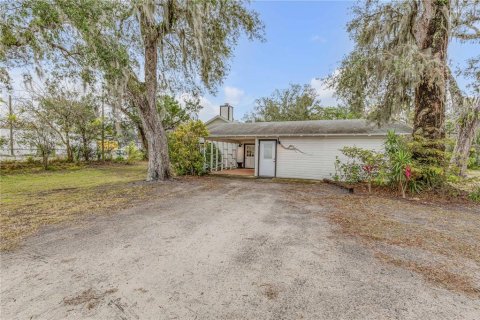 Commercial property in New Smyrna Beach, Florida 276.29 sq.m. № 1716762 - photo 7
