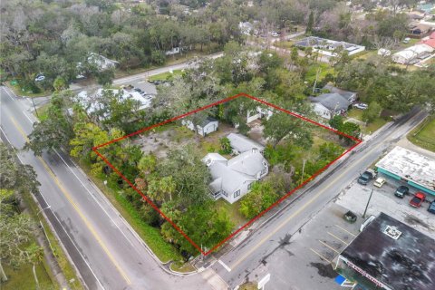 Commercial property in New Smyrna Beach, Florida 276.29 sq.m. № 1716762 - photo 1