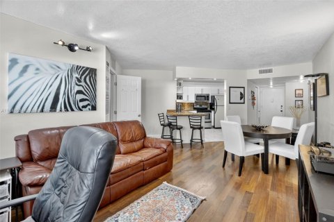 Condominio en venta en Aventura, Florida, 1 dormitorio, 80.82 m2 № 1936595 - foto 12