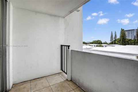 Condominio en venta en Aventura, Florida, 1 dormitorio, 80.82 m2 № 1936595 - foto 23