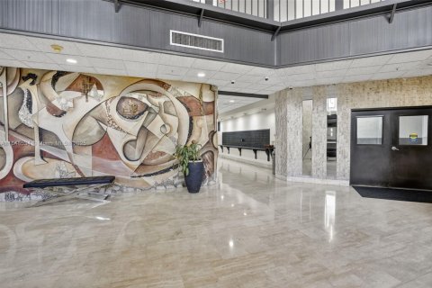 Condominio en venta en Aventura, Florida, 1 dormitorio, 80.82 m2 № 1936595 - foto 3