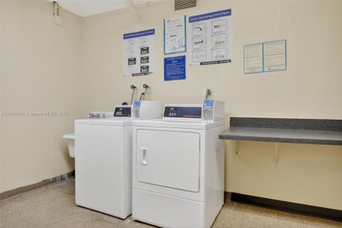 Condominio en venta en Aventura, Florida, 1 dormitorio, 80.82 m2 № 1936595 - foto 29