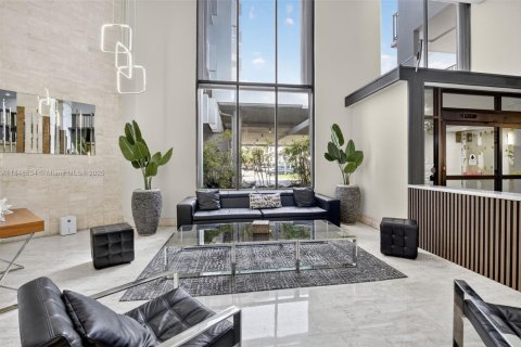 Condominio en venta en Aventura, Florida, 1 dormitorio, 80.82 m2 № 1936595 - foto 2