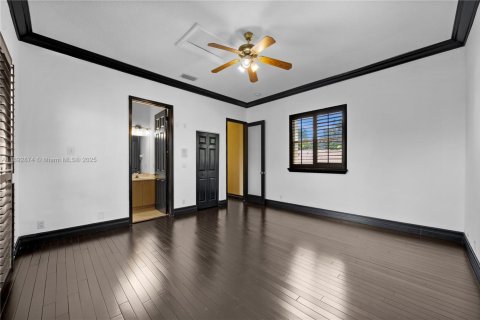 Villa ou maison à louer à Davie, Floride: 6 chambres, 410.07 m2 № 1946454 - photo 28