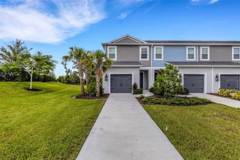 Adosado en alquiler en Parrish, Florida, 3 dormitorios, 169.27 m2 № 1911740 - foto 1