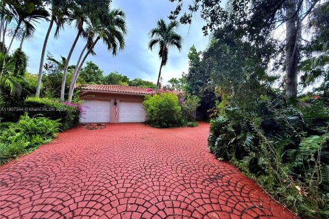 Villa ou maison à louer à Coral Gables, Floride: 4 chambres, 229.28 m2 № 1964933 - photo 18
