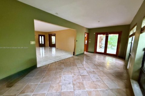 Villa ou maison à louer à Coral Gables, Floride: 4 chambres, 229.28 m2 № 1964933 - photo 6