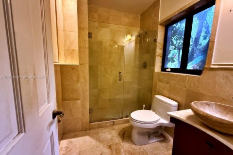 Villa ou maison à louer à Coral Gables, Floride: 4 chambres, 229.28 m2 № 1964933 - photo 22