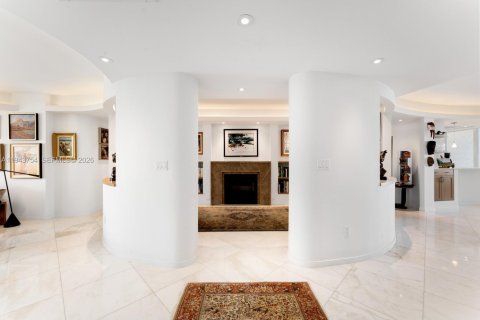 Condominio en venta en Key Biscayne, Florida, 3 dormitorios, 242.01 m2 № 2001933 - foto 6