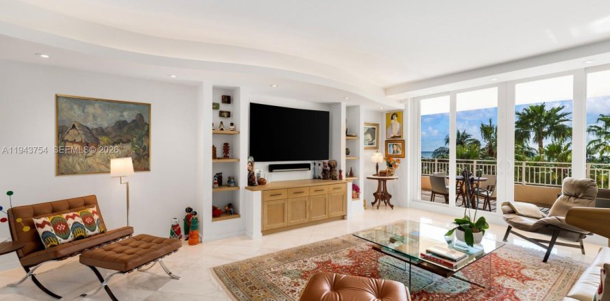 Condominio en Key Biscayne, Florida, 3 dormitorios  № 2001933