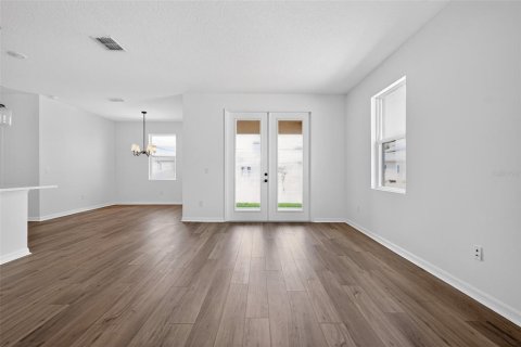 Villa ou maison à vendre à Mount Dora, Floride: 3 chambres, 206.8 m2 № 2222930 - photo 4