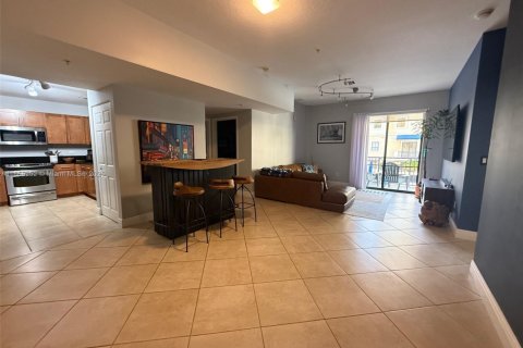 Condo in Miami, Florida, 2 bedrooms  № 2016256 - photo 4