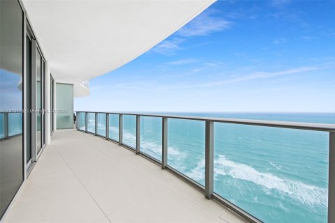 Condo in Hollywood, Florida, 3 bedrooms  № 2061959
