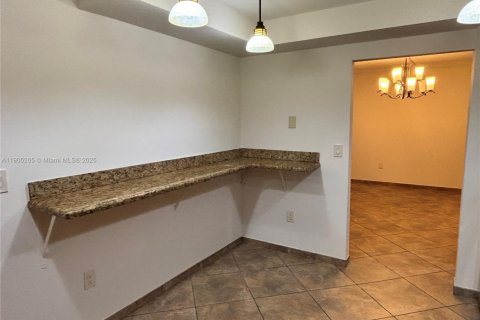 Copropriété à vendre à Miami, Floride: 2 chambres, 132.66 m2 № 2012255 - photo 14