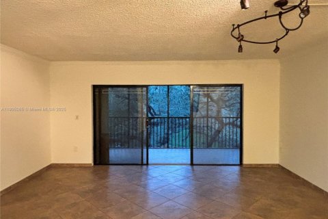 Copropriété à vendre à Miami, Floride: 2 chambres, 132.66 m2 № 2012255 - photo 9