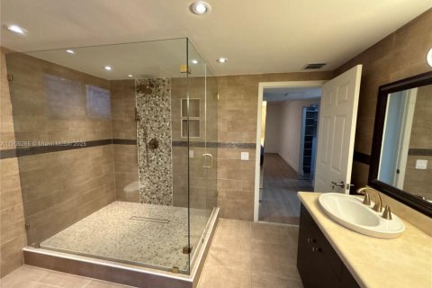 Copropriété à vendre à Miami, Floride: 2 chambres, 132.66 m2 № 2012255 - photo 21