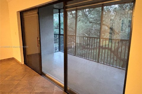 Copropriété à vendre à Miami, Floride: 2 chambres, 132.66 m2 № 2012255 - photo 10