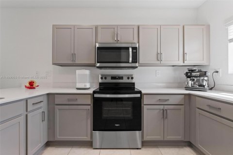 Villa ou maison à louer à Florida City, Floride: 3 chambres, 133.13 m2 № 2014739 - photo 7