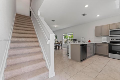 Villa ou maison à louer à Florida City, Floride: 3 chambres, 133.13 m2 № 2014739 - photo 4