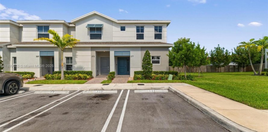 Villa ou maison à Florida City, Floride 3 chambres, 133.13 m2 № 2014739