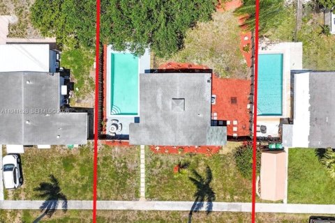 House in Davie, Florida 2 bedrooms, 62.71 sq.m. № 1998695 - photo 3