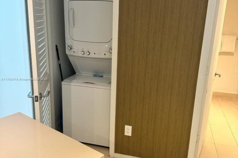 Condominio en venta en Hollywood, Florida, 2 dormitorios, 107.86 m2 № 1960413 - foto 17