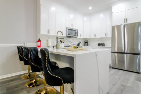 Villa ou maison à vendre à Davenport, Floride: 6 chambres, 263.38 m2 № 1512606 - photo 6