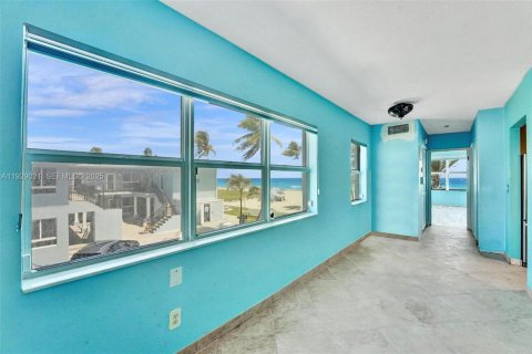 Copropriété à vendre à Hollywood, Floride: 1 chambre, 64.1 m2 № 1987536 - photo 23