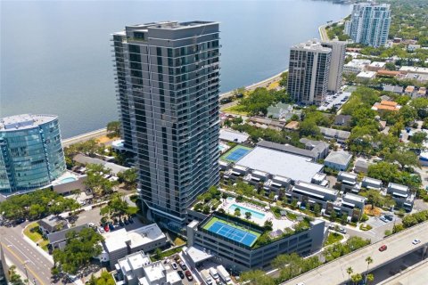 Condo in Tampa, Florida, 2 bedrooms № 2111915 - photo 5