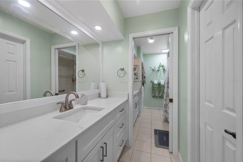 House in Lake Suzy, Florida 3 bedrooms, 188.59 sq.m. № 2166248 - photo 29