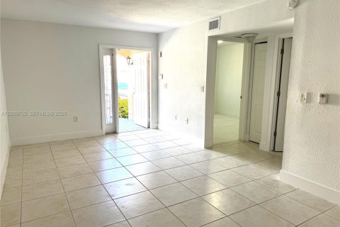 Copropriété à vendre à Homestead, Floride: 2 chambres, 76.37 m2 № 2090018 - photo 3