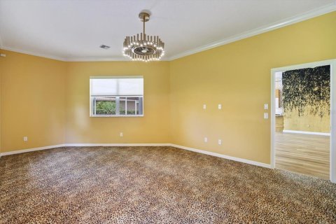House in Venice, Florida 3 bedrooms, 196.21 sq.m. № 2200215 - photo 13