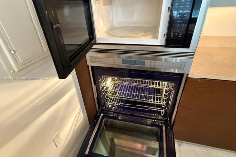 Купить кондоминиум в Майами, Флорида 2 спальни, 129.13м2, № 1784025 - фото 25