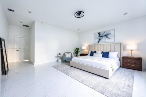 Villa ou maison à vendre à Homestead, Floride: 4 chambres № 2018923 - photo 8