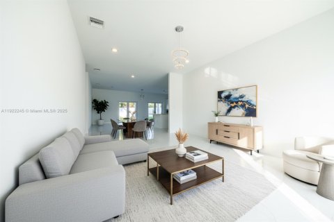 Villa ou maison à vendre à Homestead, Floride: 4 chambres № 2018923 - photo 6