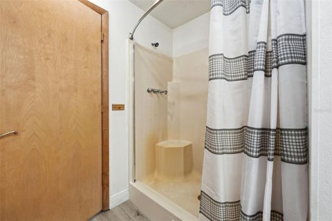 Купить коммерческую недвижимость в Сорренто, Флорида 241.92м2, № 2330451 - фото 28
