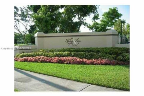 Copropriété à vendre à Deerfield Beach, Floride: 2 chambres, 74.97 m2 № 2056580 - photo 13