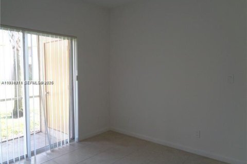 Copropriété à vendre à Deerfield Beach, Floride: 2 chambres, 74.97 m2 № 2056580 - photo 3