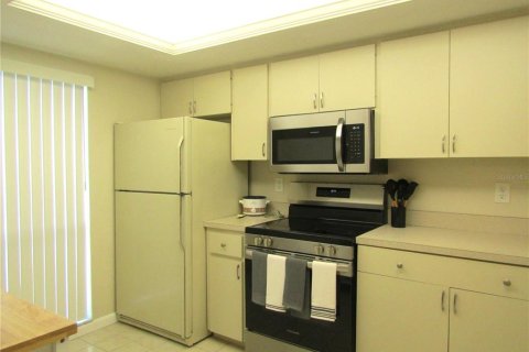 Copropriété à louer à Sarasota, Floride: 2 chambres, 99.31 m2 № 2384016 - photo 3
