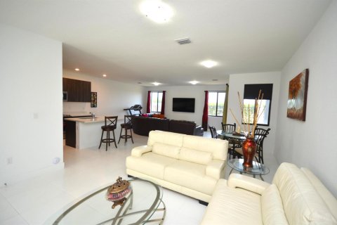 Villa ou maison à Miami, Floride 4 chambres, 224.08 m2 № 2173839