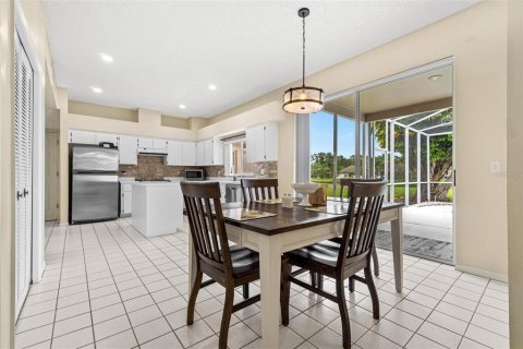 House in Lutz, Florida 4 bedrooms, 313.64 sq.m. № 1769155 - photo 15