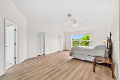 House in Lutz, Florida 4 bedrooms, 313.64 sq.m. № 1769155 - photo 26